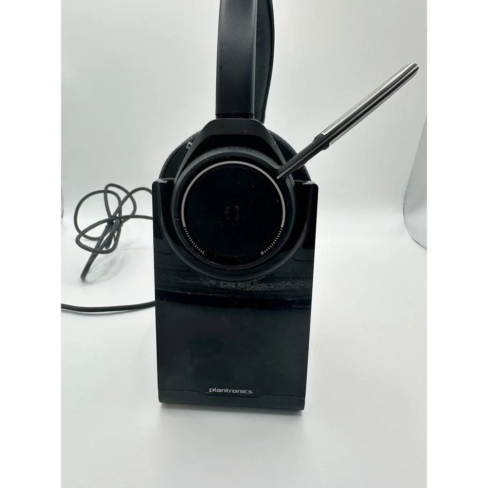Plantronics Voyager Focus UC B825 Bluetooth Headset with Charging Stand Black